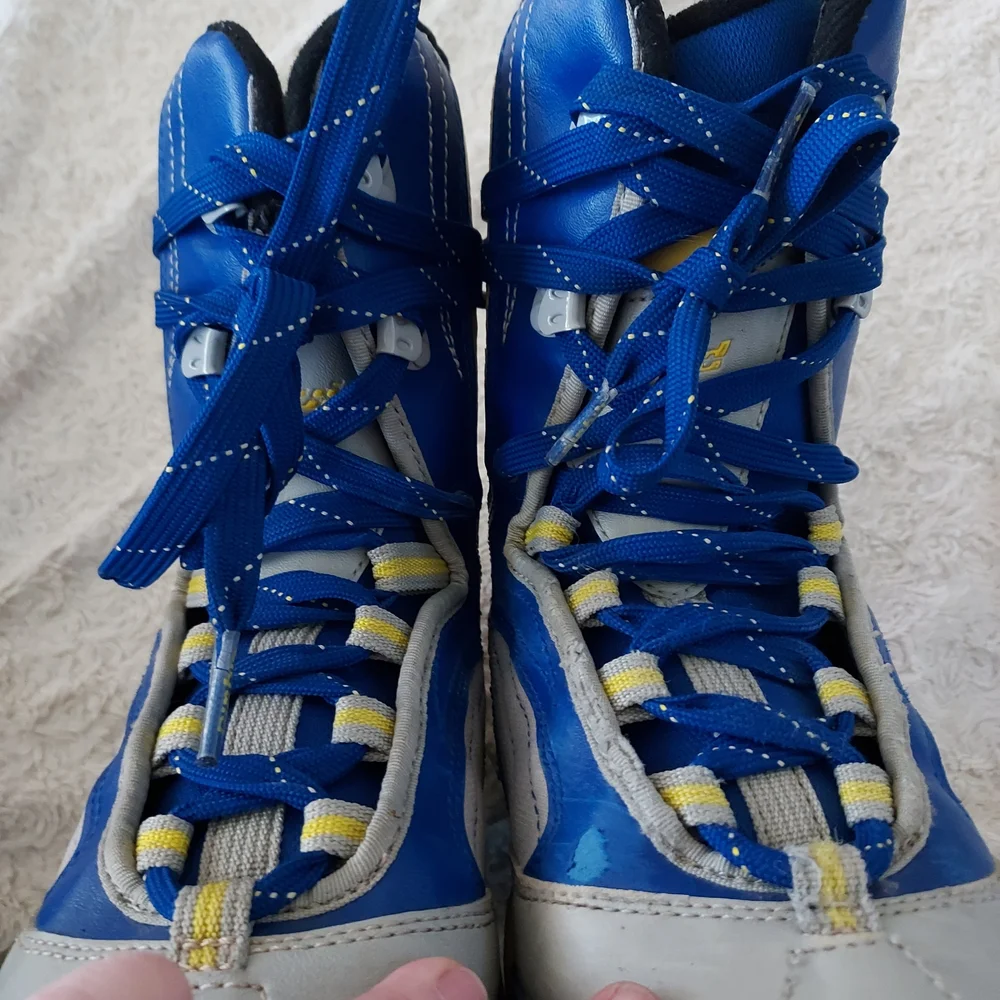 Liquid snowboad boots